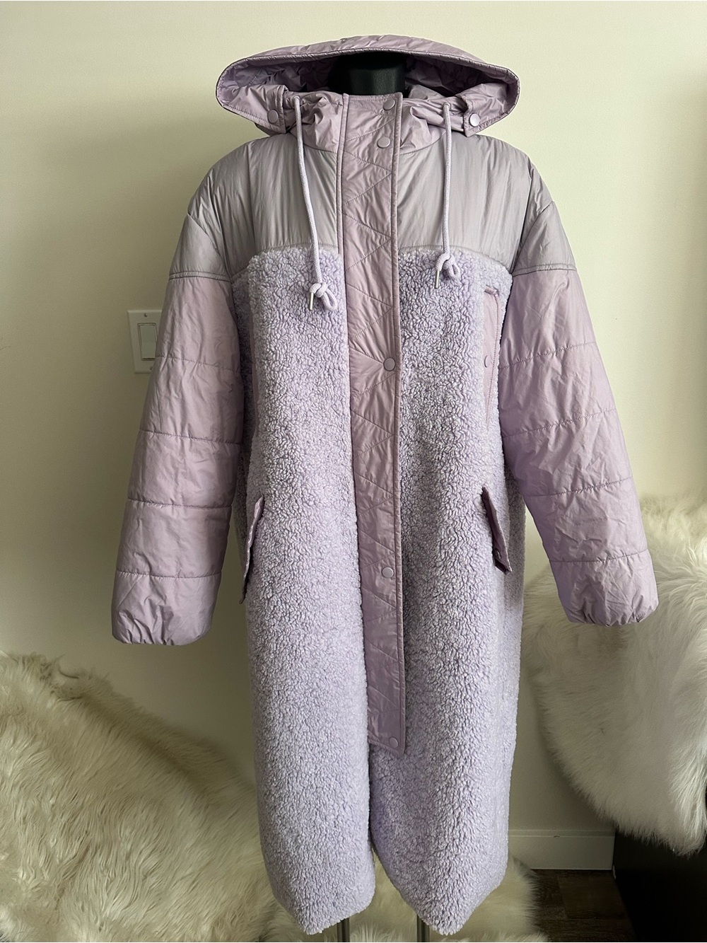 Avec Les Filles Lilac Two‑Texture Hooded Puffer Coat